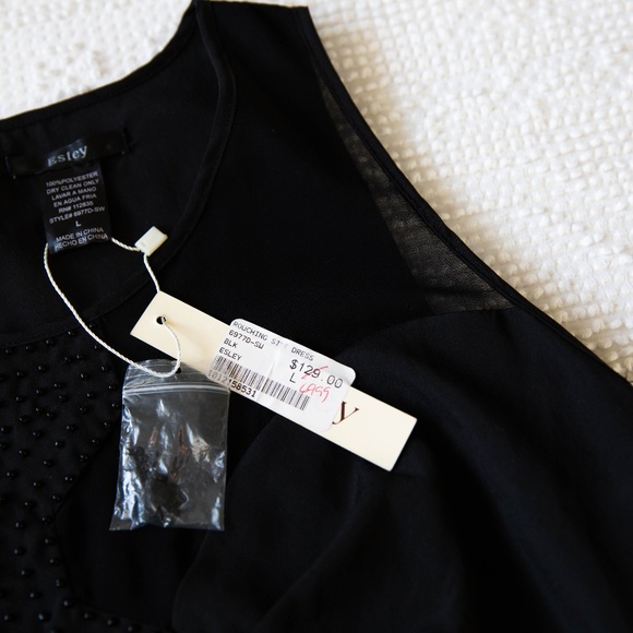 Black Dress - Picture 6 of 8